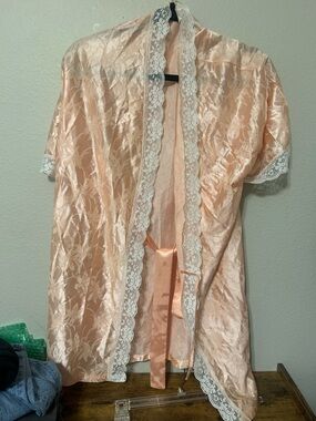 Peach Sweet Touch Lace-Trim Women's Robe with Tie Belt size Large